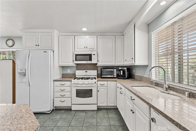 2691 Grayson Court, Simi Valley, CA 93065