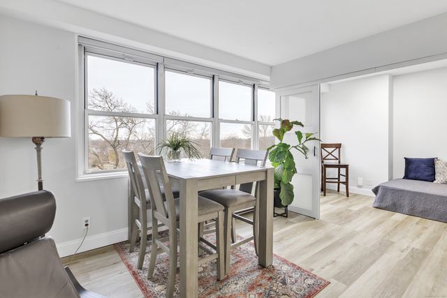 2625 Park Avenue 5S, Bridgeport, CT 06604