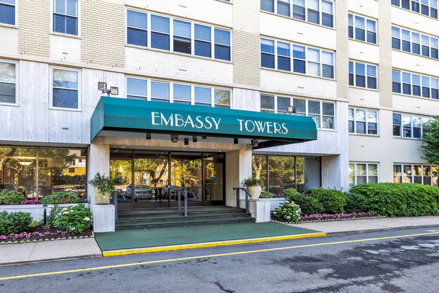 2625 Park Avenue 5S, Bridgeport, CT 06604