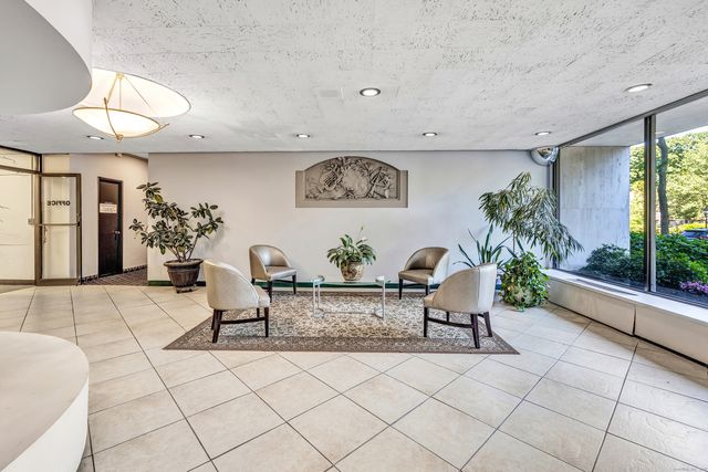 2625 Park Avenue 5S, Bridgeport, CT 06604