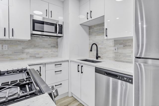 2625 Park Avenue 5S, Bridgeport, CT 06604