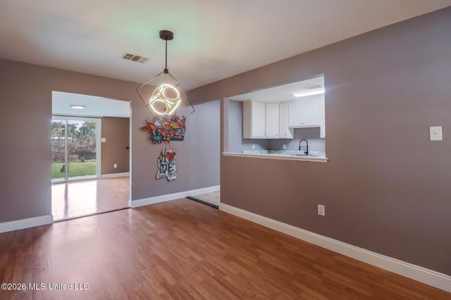 2012 Collins Boulevard, Gulfport, MS 39507