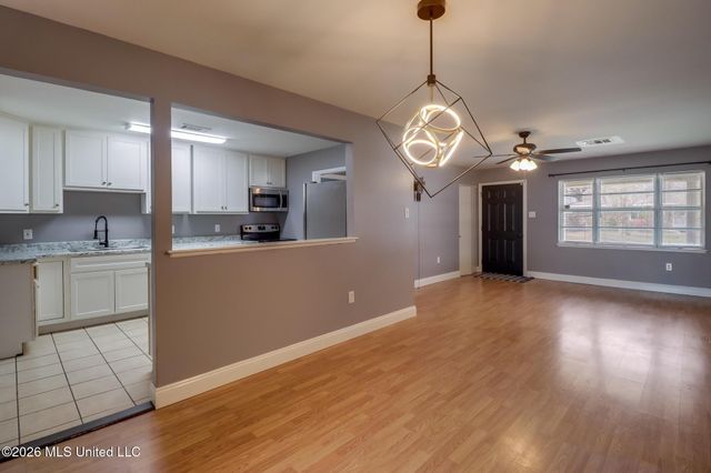 2012 Collins Boulevard, Gulfport, MS 39507