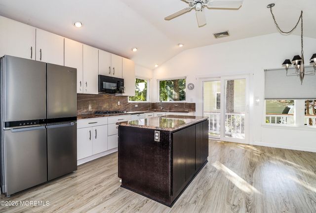 511 Conifer Drive, Forked River, NJ 08731