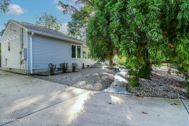 511 Conifer Drive, Forked River, NJ 08731