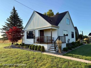 2054 Kloha Road, Bay City, MI 48706