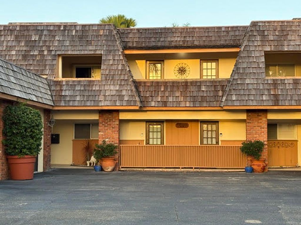 316 Orange Tree Drive C, Atlantis, FL 33462