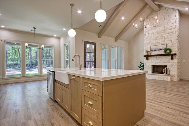 10502 Greenbriar Drive, Plantersville, TX 77363