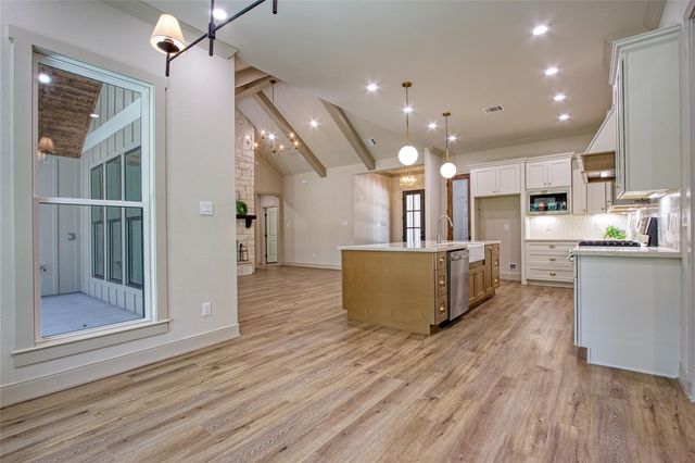 10502 Greenbriar Drive, Plantersville, TX 77363