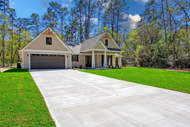 10502 Greenbriar Drive, Plantersville, TX 77363