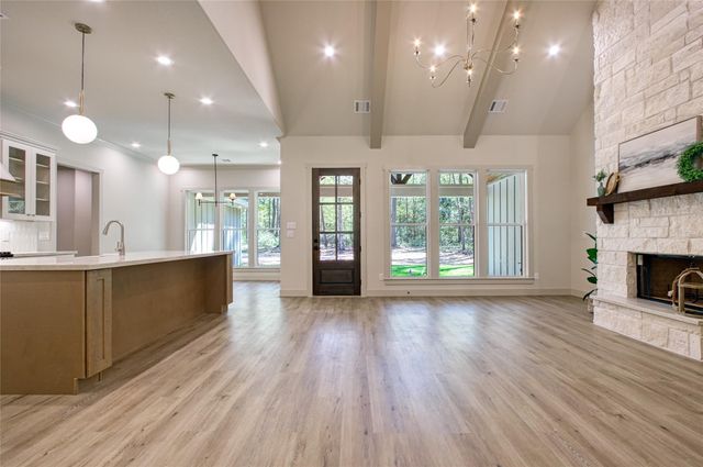 10502 Greenbriar Drive, Plantersville, TX 77363