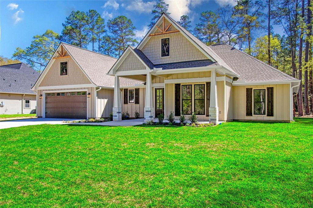 10502 Greenbriar Drive, Plantersville, TX 77363