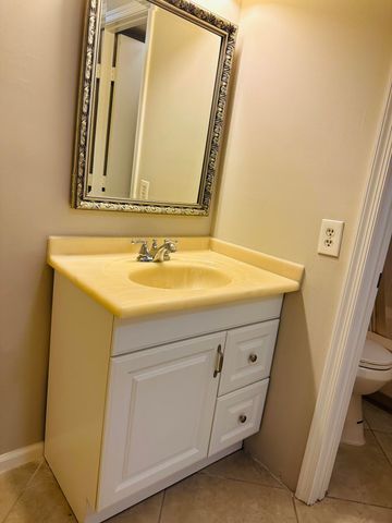 9875 Pineapple Tree Drive 205, Boynton Beach, FL 33436