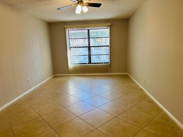9875 Pineapple Tree Drive 205, Boynton Beach, FL 33436