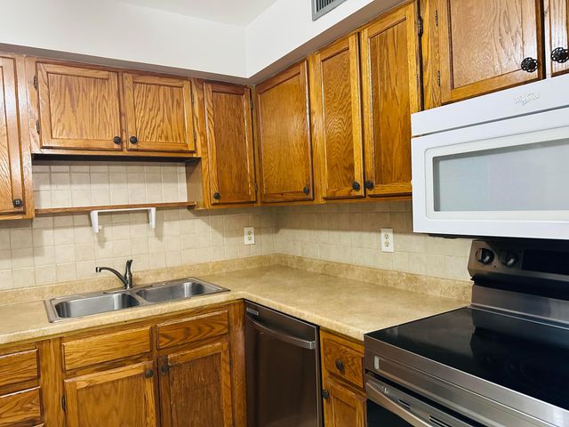 9875 Pineapple Tree Drive 205, Boynton Beach, FL 33436