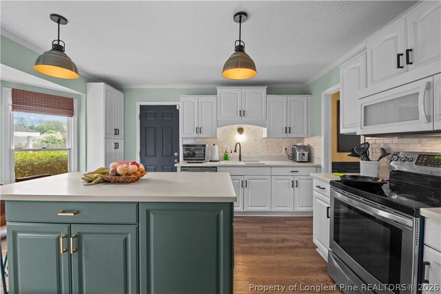 8247 Shoreway Drive, Fayetteville, NC 28304