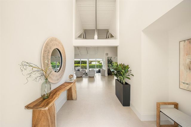 4877 Pineview Circle, Delray Beach, FL 33445