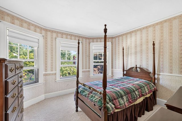 21 Grant St, North Attleboro, MA 02760