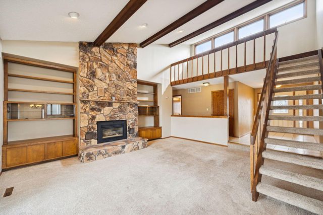 3423 Chalet Drive NW, Rochester, MN 55901