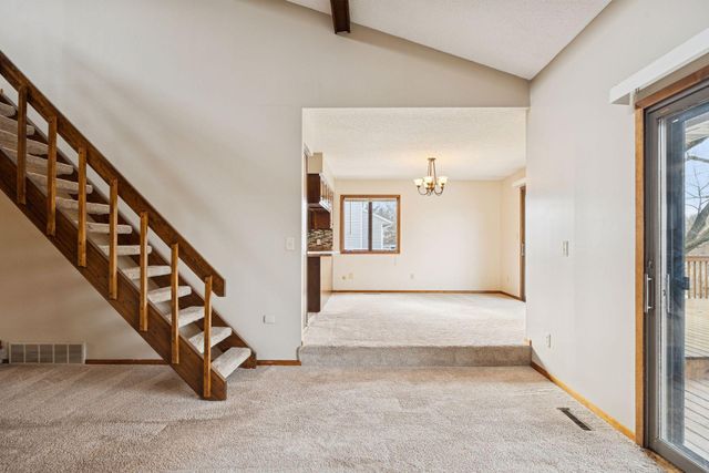 3423 Chalet Drive NW, Rochester, MN 55901