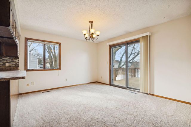 3423 Chalet Drive NW, Rochester, MN 55901