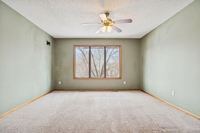 3423 Chalet Drive NW, Rochester, MN 55901