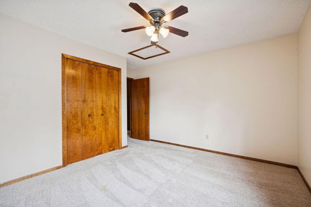 3423 Chalet Drive NW, Rochester, MN 55901