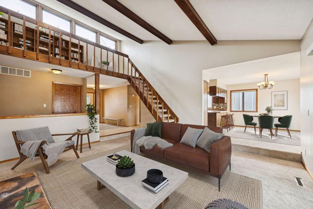 3423 Chalet Drive NW, Rochester, MN 55901