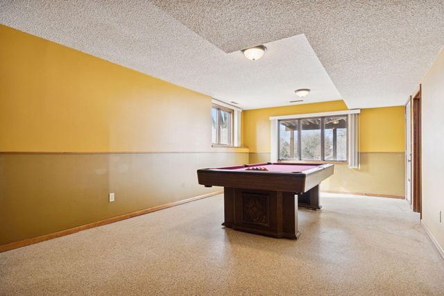 3423 Chalet Drive NW, Rochester, MN 55901