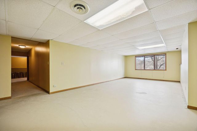 3423 Chalet Drive NW, Rochester, MN 55901