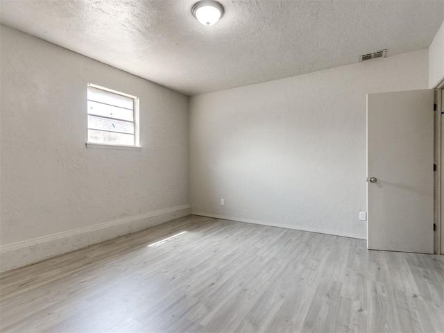 1205 E Madison Street, Oklahoma City, OK 73111