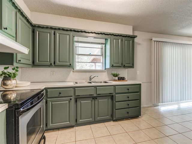 1205 E Madison Street, Oklahoma City, OK 73111