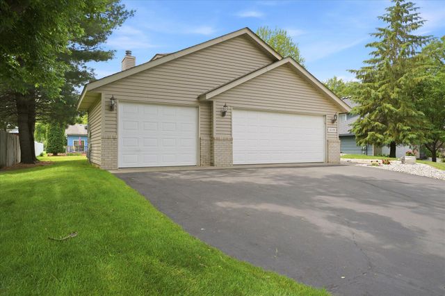 12140 Jonquil Street NW, Coon Rapids, MN 55433