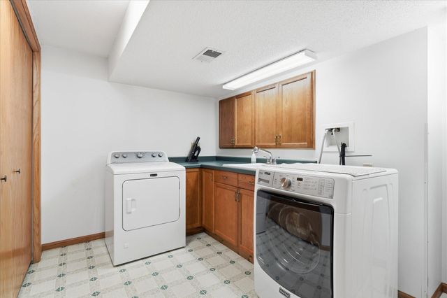 12140 Jonquil Street NW, Coon Rapids, MN 55433