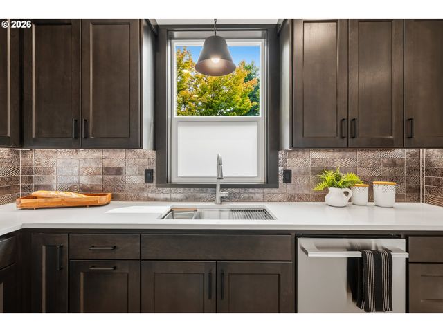 3992 Ne 35TH Ave, Portland, OR 97212