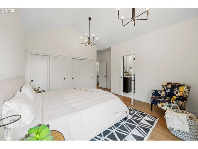 3992 Ne 35TH Ave, Portland, OR 97212
