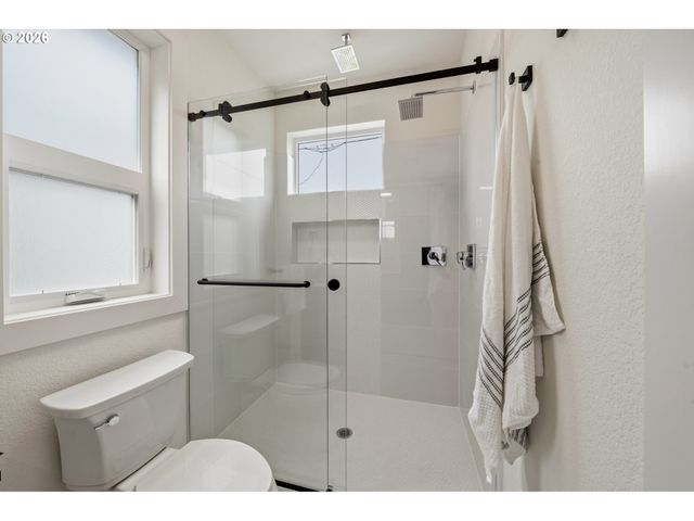 3992 Ne 35TH Ave, Portland, OR 97212