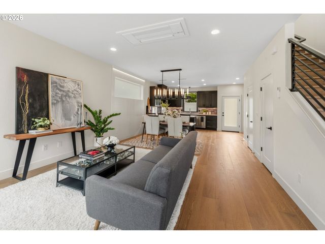 3992 Ne 35TH Ave, Portland, OR 97212
