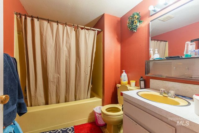 816 Bushnell, Caldwell, ID 83605