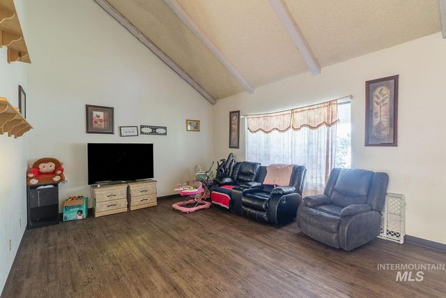 816 Bushnell, Caldwell, ID 83605