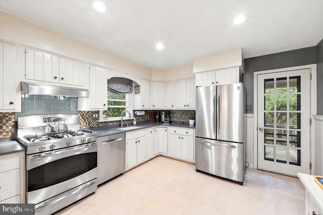 149 ELLIS RD, Havertown, PA 19083