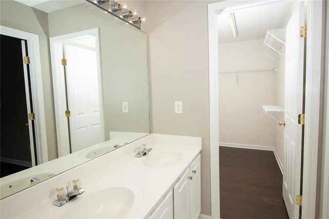 5142 Manerdale SE Drive 4, Atlanta, GA 30339