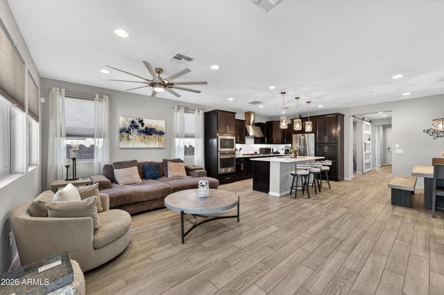 3859 E BART Street, Gilbert, AZ 85295