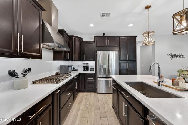 3859 E BART Street, Gilbert, AZ 85295