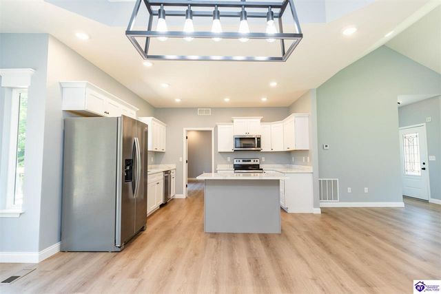 1007 Burns Road, Vine Grove, KY 40175