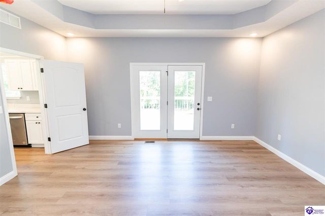 1007 Burns Road, Vine Grove, KY 40175