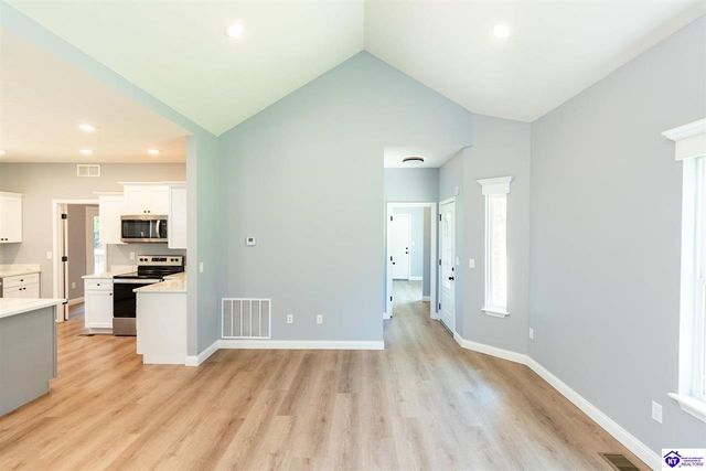 1007 Burns Road, Vine Grove, KY 40175