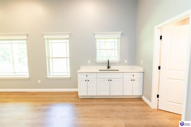 1007 Burns Road, Vine Grove, KY 40175