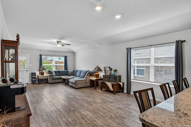 31641 NIMBUS DR, Bulverde, TX 78163