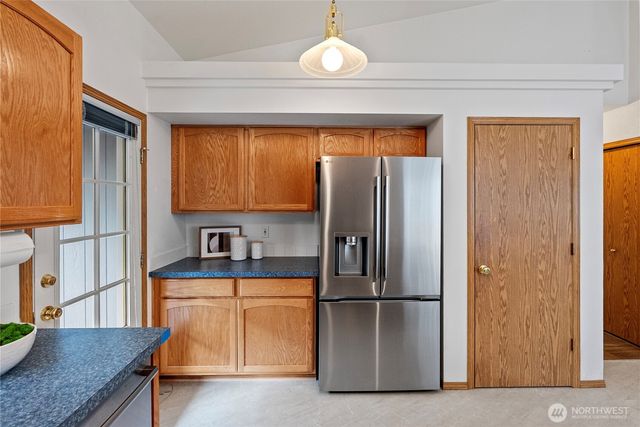 3310 Oas Drive W, University Place, WA 98466